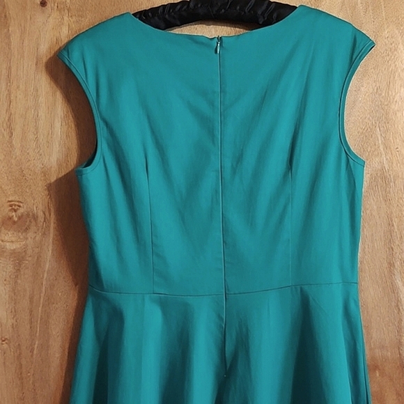 ✨ HOST PICK ✨Fedie Green Vintage Inspired Fit&Flare Dress Sweetheart Neckline XL - Picture 6 of 11